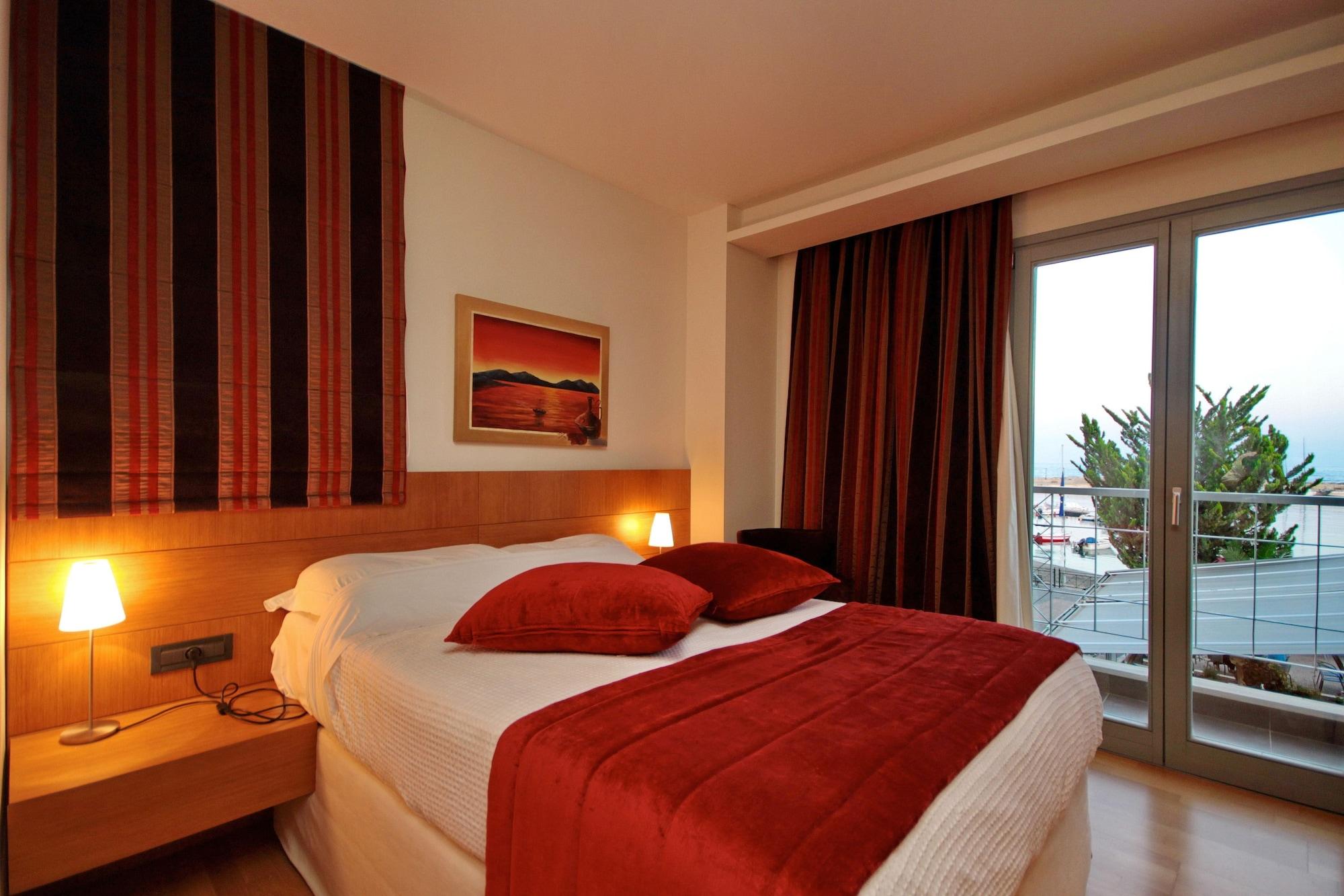 Astros Beach Boutique Hotel Parálion Ástros المظهر الخارجي الصورة